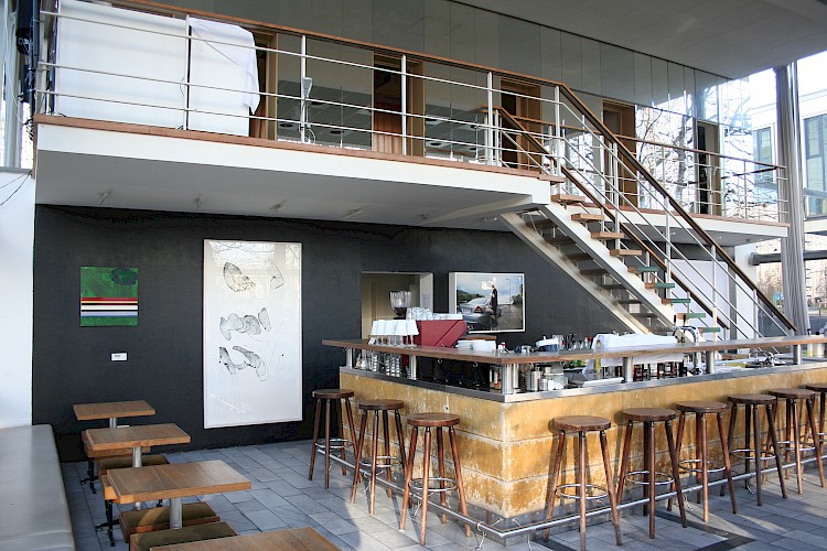 True Collectors: The non-collection of who? Of what!.