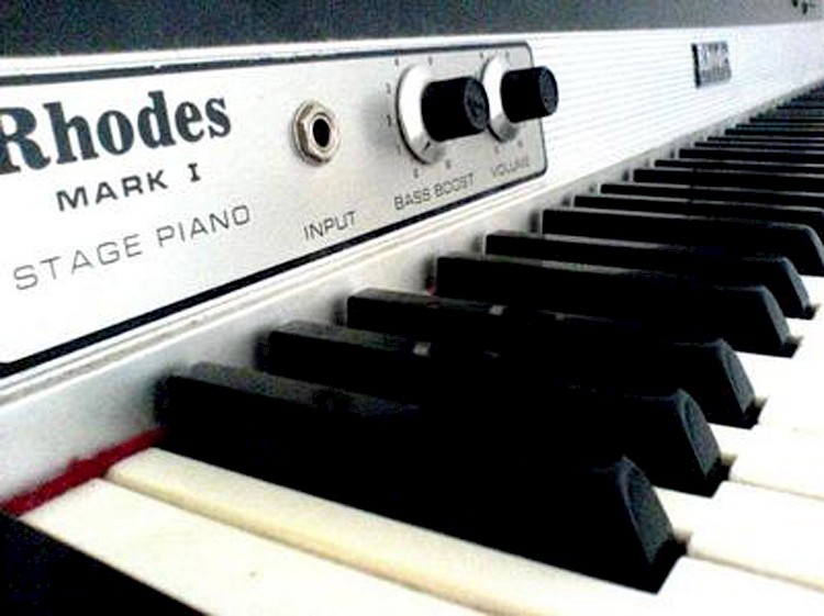 Mira Falk/Pedro Carneiro Silva/Yazzmin Hadisubrata.